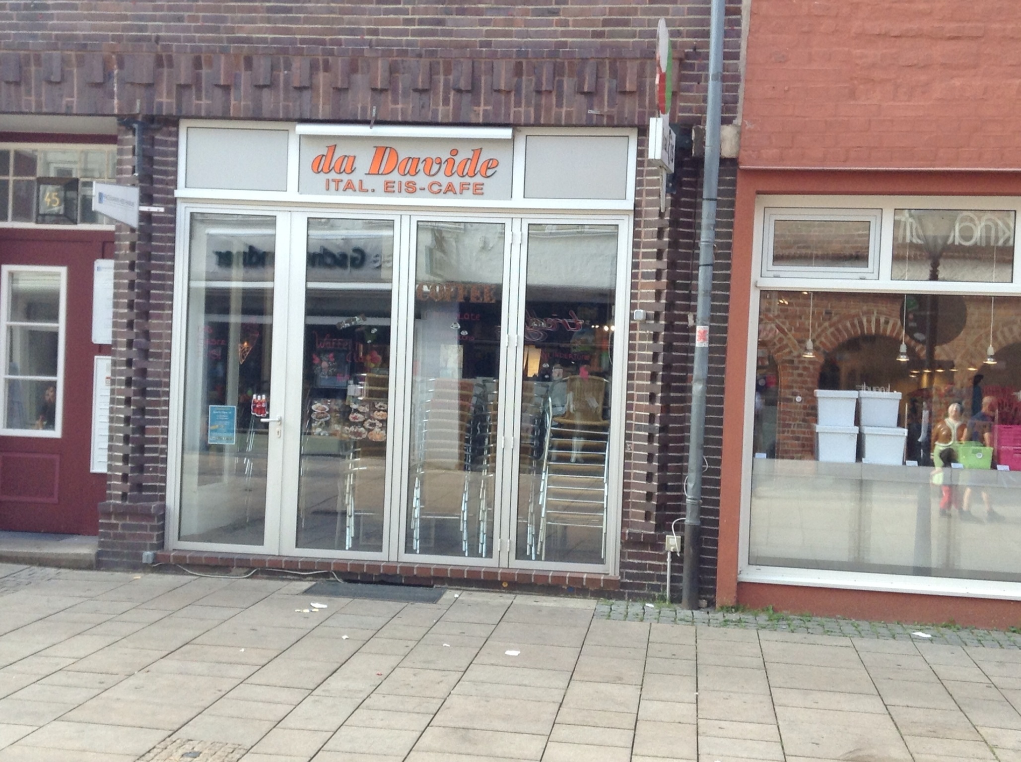 Außenansicht Eiscafe da Davide,  in Lüneburg