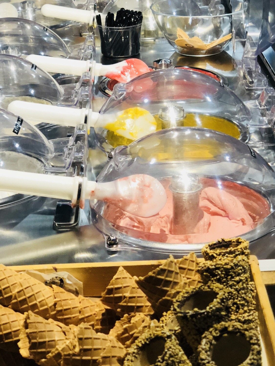 Eistheke Crema die Colonia by Poldi (Podolski), Köln