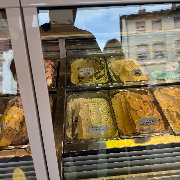 Außenansicht Gelateria Allessandro in Bad Honnef